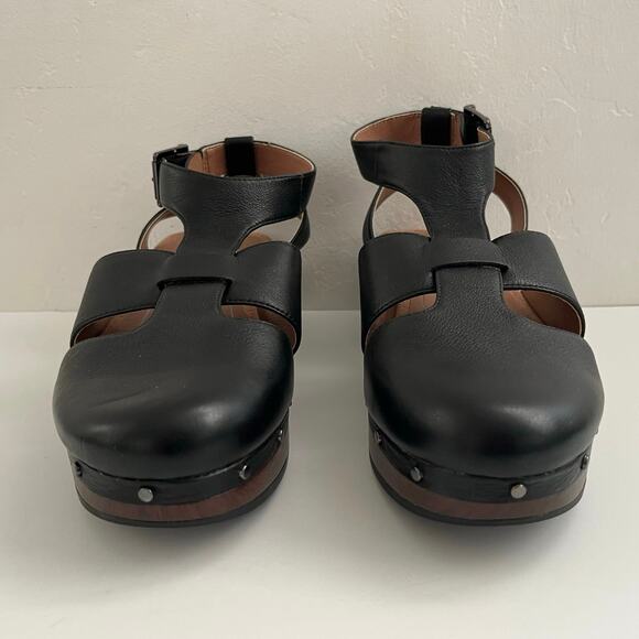 Vionic Faye T-Strap Leather Clog Sandals Women's 7 Black Studded Woven Strappy - Picture 4 of 16